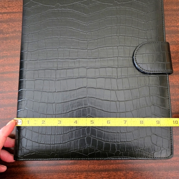 Luxury Executive Grey Croc Noir Note Pad & Alder Ballpoint Pen, 11.5" x 8.5" - Picture 13 of 16